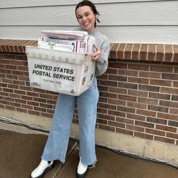 meet the posher✨like this to bookmark my closet! - Picture 3 of 15